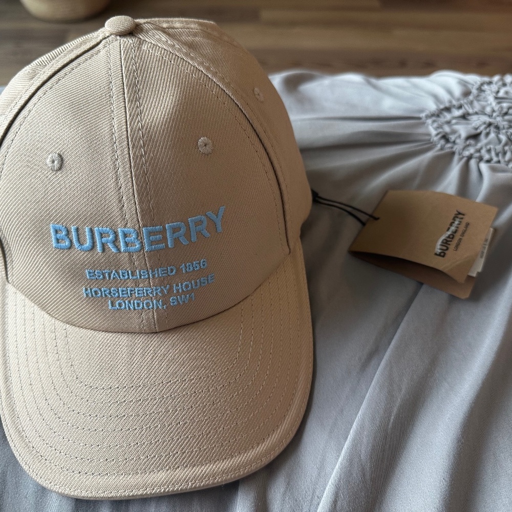$390 NEW NWT Burberry Horseferry Motif Baseball Cap hat M soft fawn